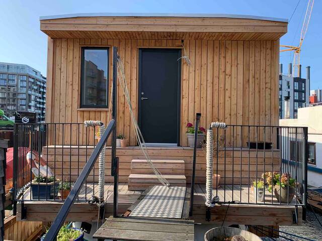 Fantastisk husbåd midt i København. gallery image 3