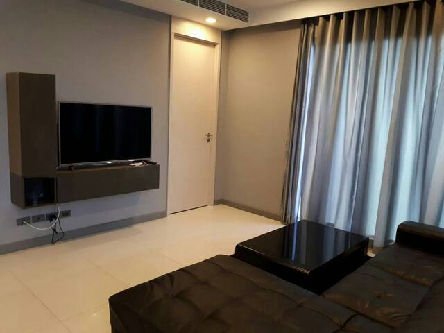 Luxury 2 Bedroom apartment close to everthing gallery image 3