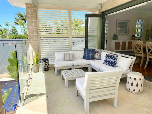 Beautiful 4 bedroom home with solar heated pool