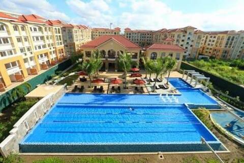 Chic 2-BR Condo| CCLEX Accessible