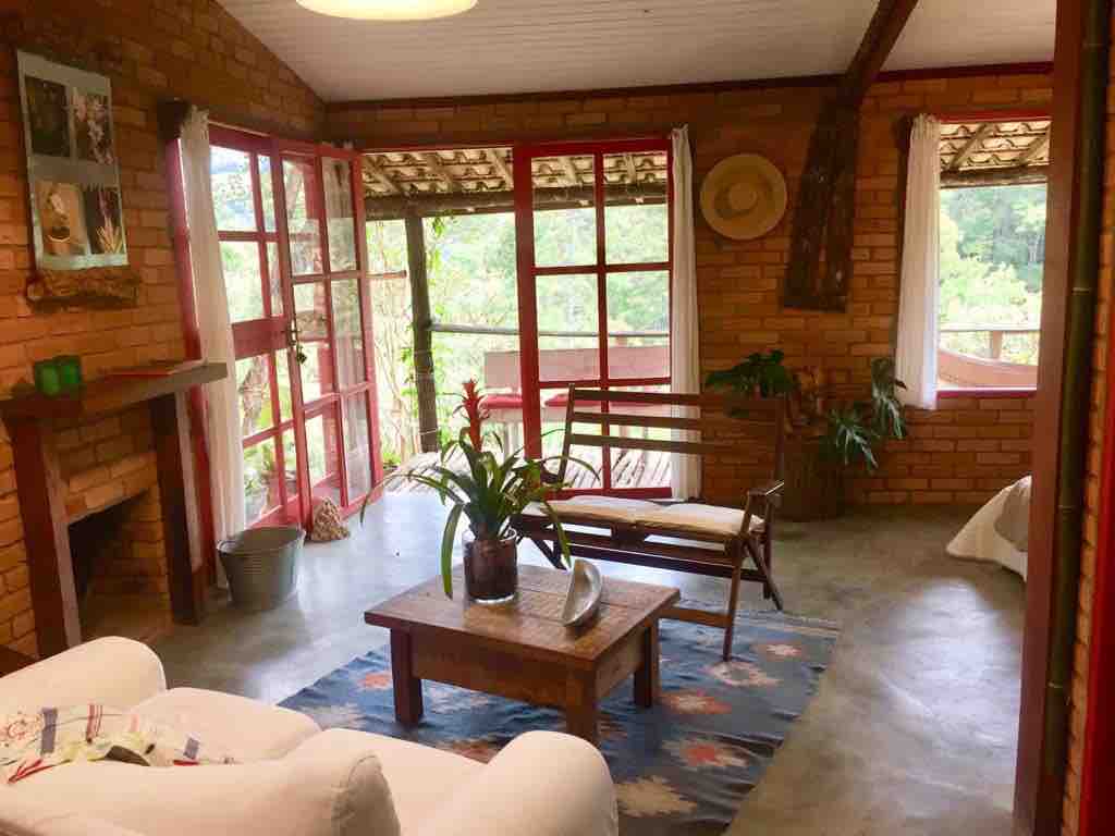 Imóvel de sucesso: Reconnection with Nature (red) em Itamonte
