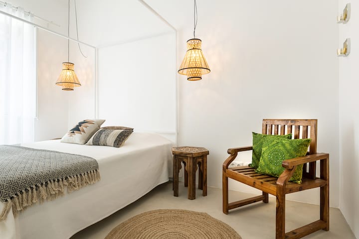 საძინებელი 1