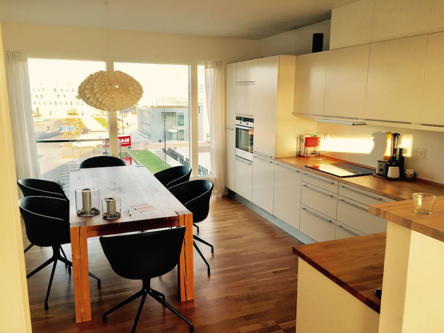 Lovely kitchen/dining area (fully equipped kitchen)
