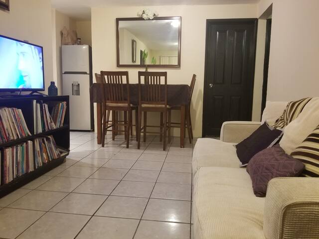 Ros@rito*Border Line*Aeropuerto de 10/19 minutos