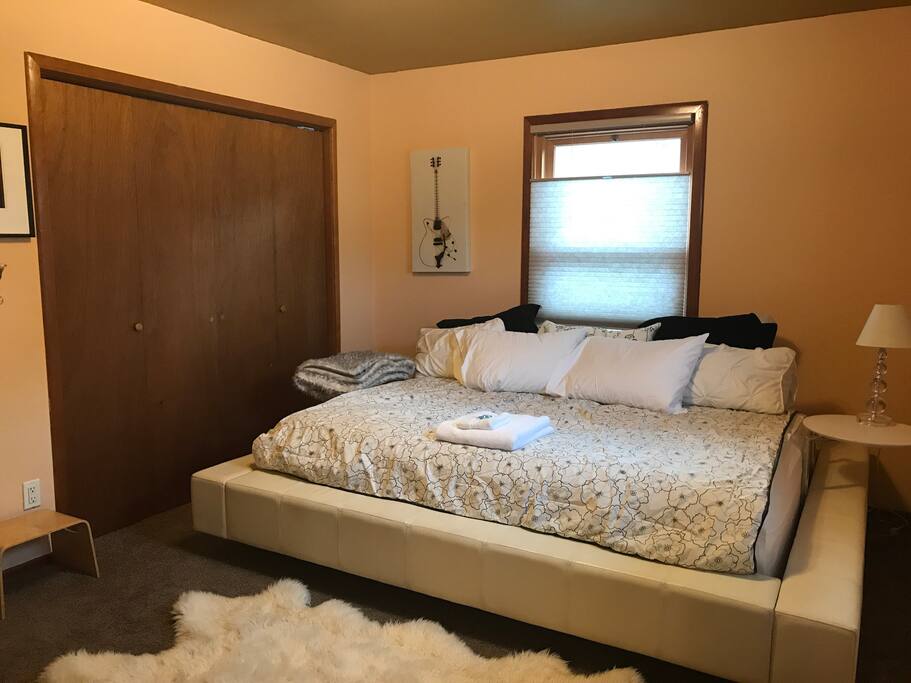 Bedroom/closet