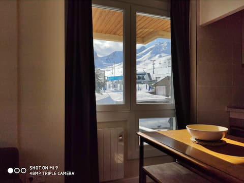 NEWLY RENOVATED APARTMENT WITH VIEWS