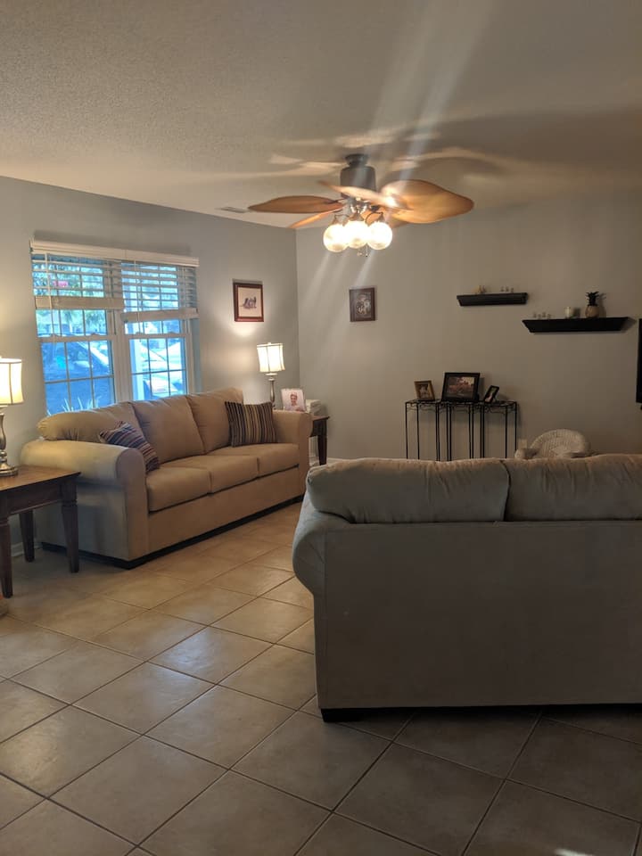 Semper Cozy Retreat - Jacksonville, NC