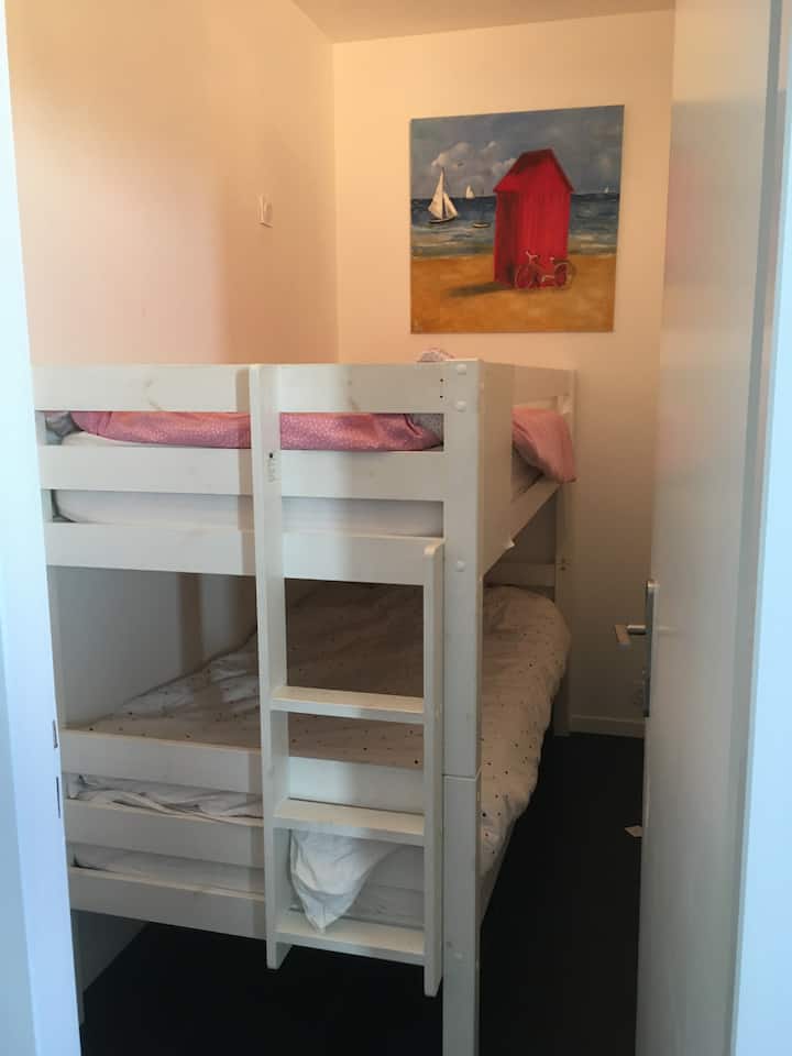 Საბავშვო ოთახი 2 საწოლი 90x200 სმ