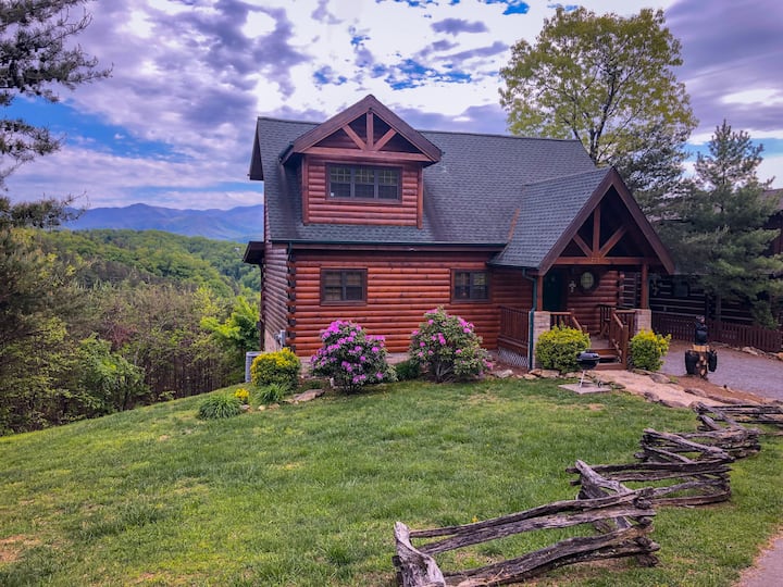 Thunderhead Mountain Expanse (*Breathtaking View!) - Townsend, TN
