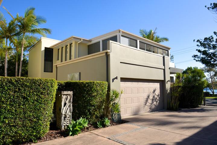 Noosa Water Views gallery image 4