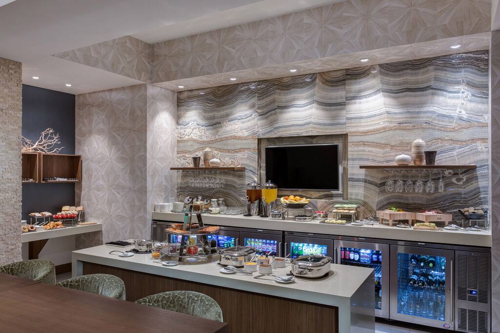 Breakfast buffet available with hot drinks throughout the day and dinner snacks!