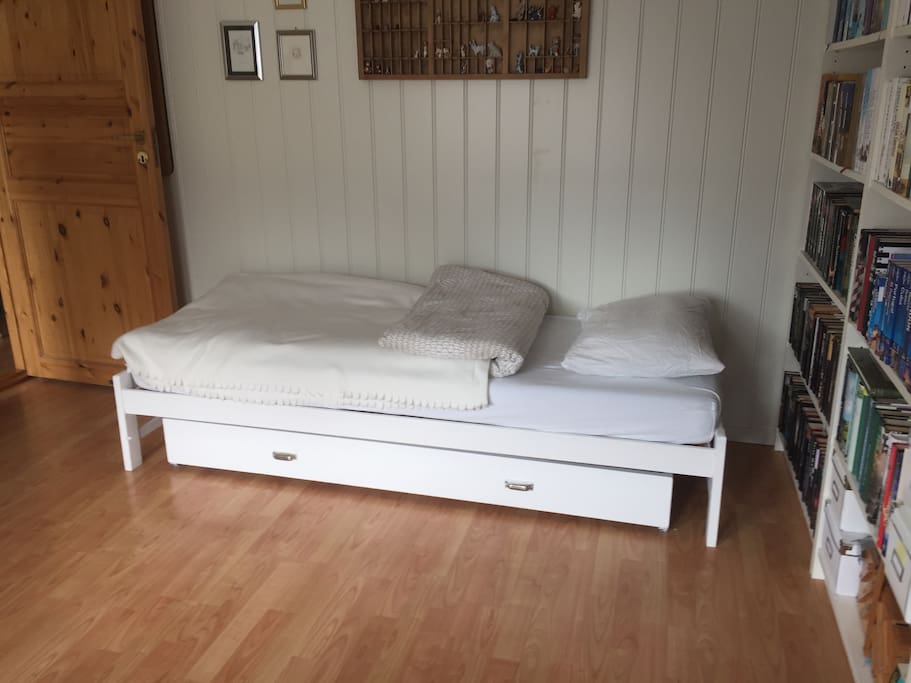The singel bed