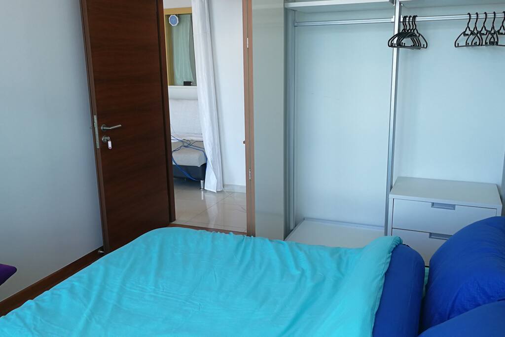 Bed Room Pic 02