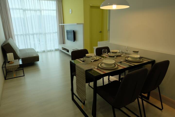 Karen & Karen
 managed Airbnb listing 2