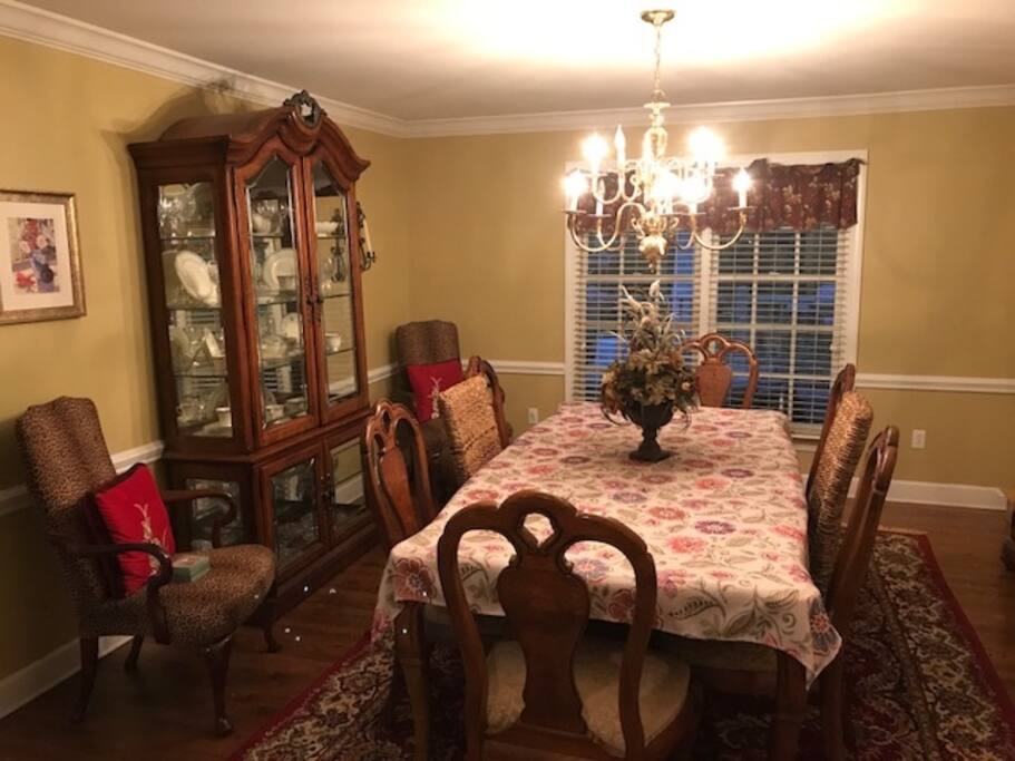 Dining Room Sits 8