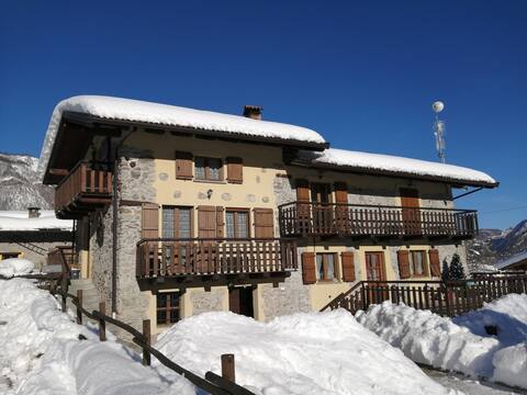 Casa Nicole
Stay in the heart of Stura Valley