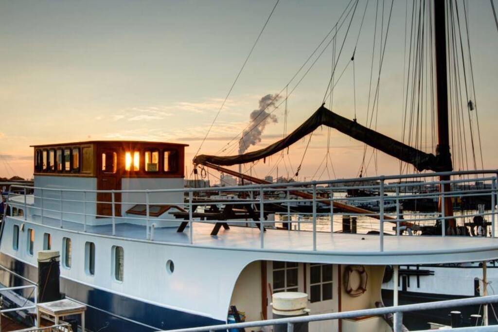 airbnb amsterdam houseboat rental airbnb amsterdam houseboat airbnb amsterdam houseboat rental airbnb amsterdam houseboat