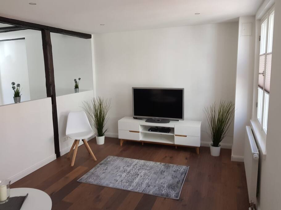 Wohnzimmer im 1. OG rechts