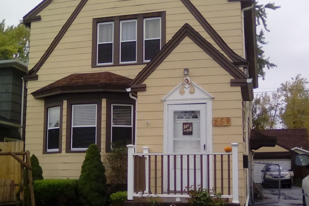 Airbnb The Best of Buffalo and Niagara Falls !!!