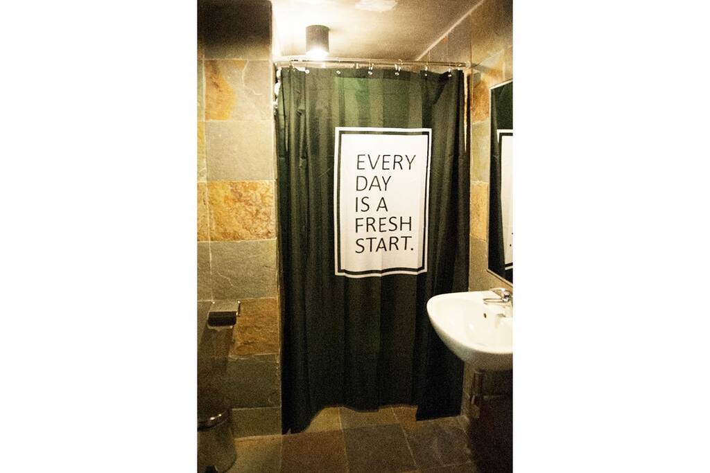 Family Caravan Ensuite Bathroom