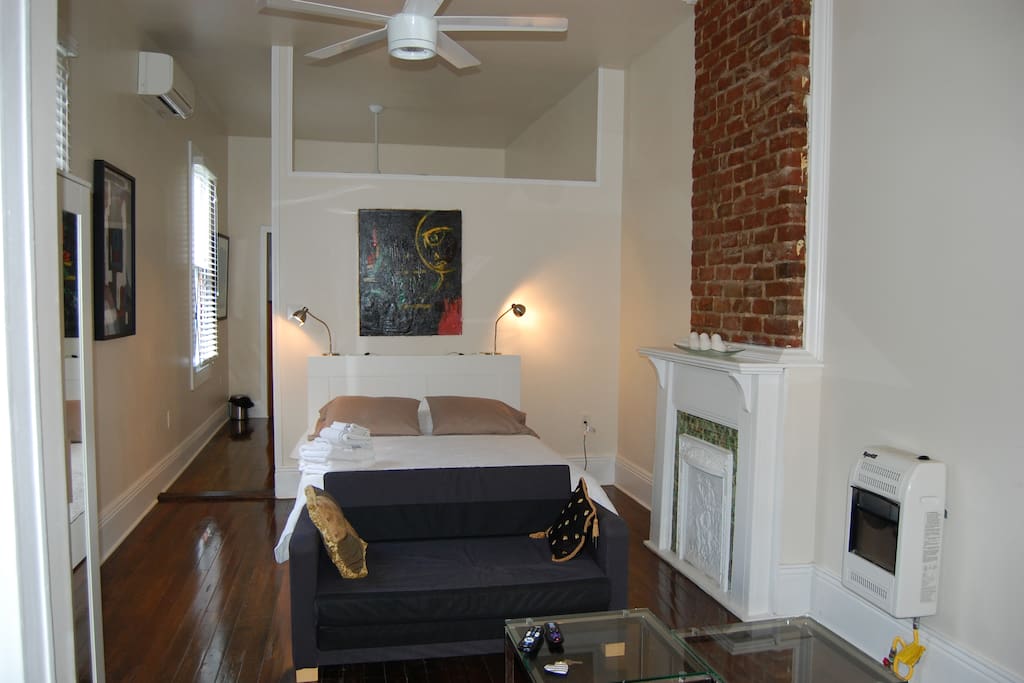 Master suite bedroom