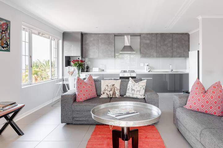 Immaculate Open concept balcony with seaviews