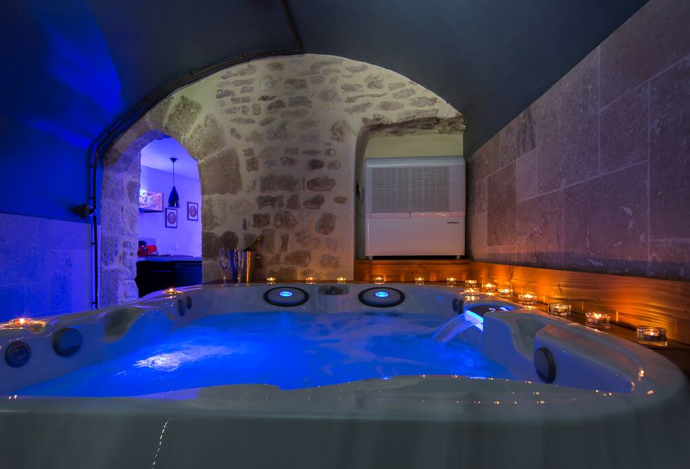 Jacuzzi