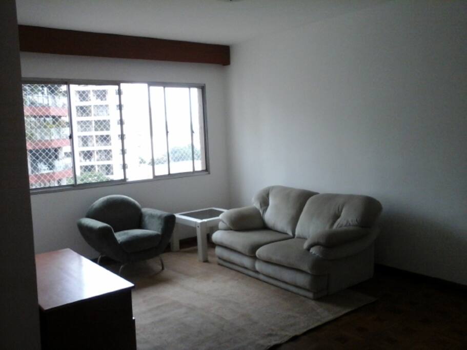 Sala de estar ampla