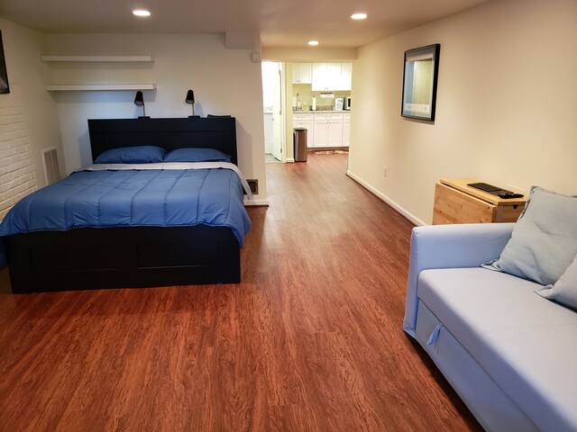 Large Upscale Private Studio with Great Location