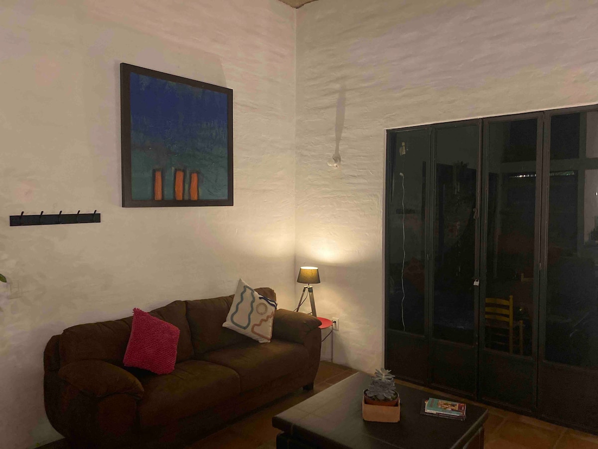 Airbnb con mejor rendimiento: White House with a beautiful pool and garden en Malinalco