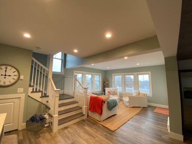 Brand New Amazing Views of Water Walk to Beach A/C