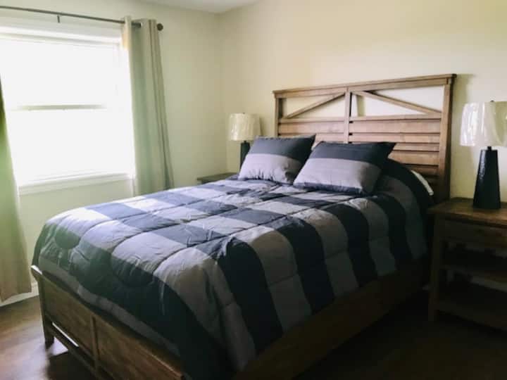 Schlafzimmer Nr.1 - obere Etage - Queensize-Doppelbett