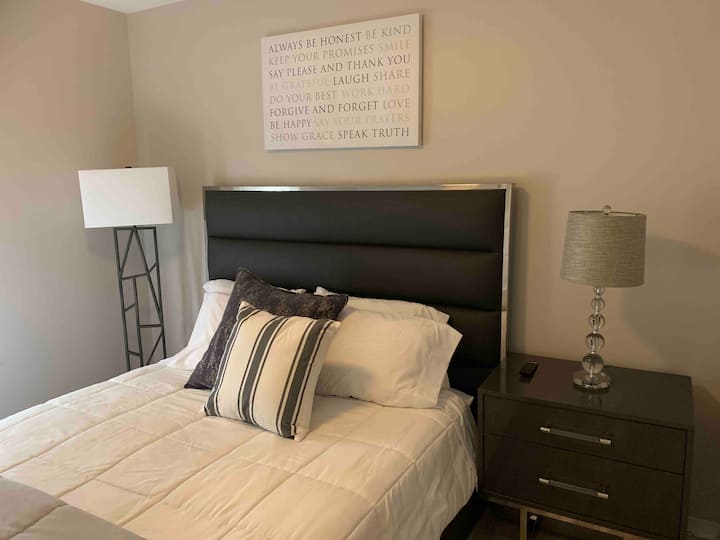 Საწოლი 152 × 203 სმ