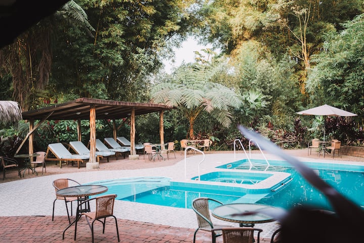 Amazon Retreat: Waterfalls, Nature Trails & more