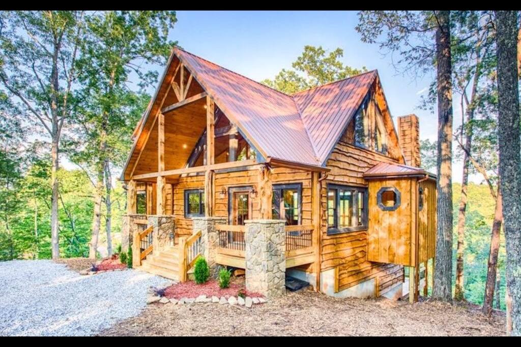 Skyfall Cabin side view