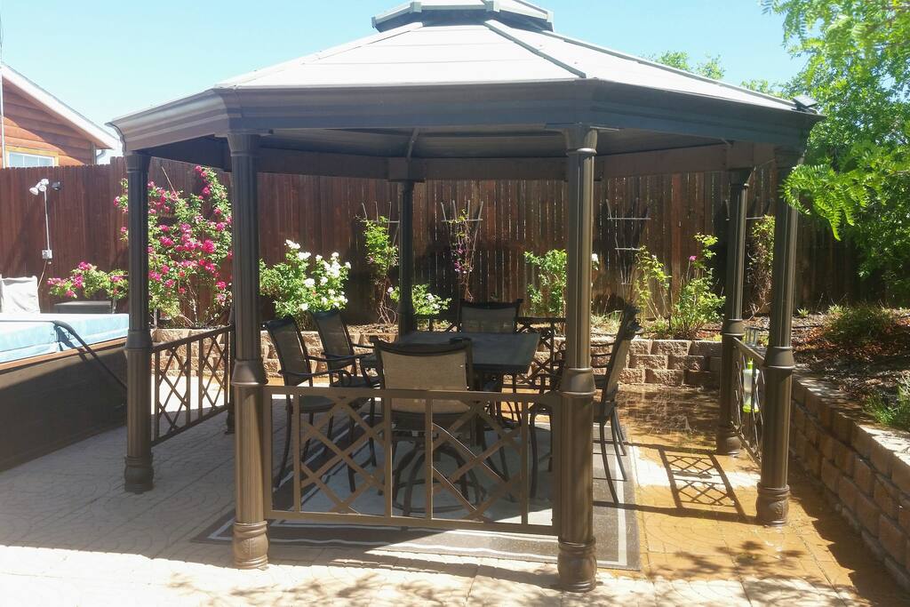 Gazebo and Hot Tub in back VHome CCRV