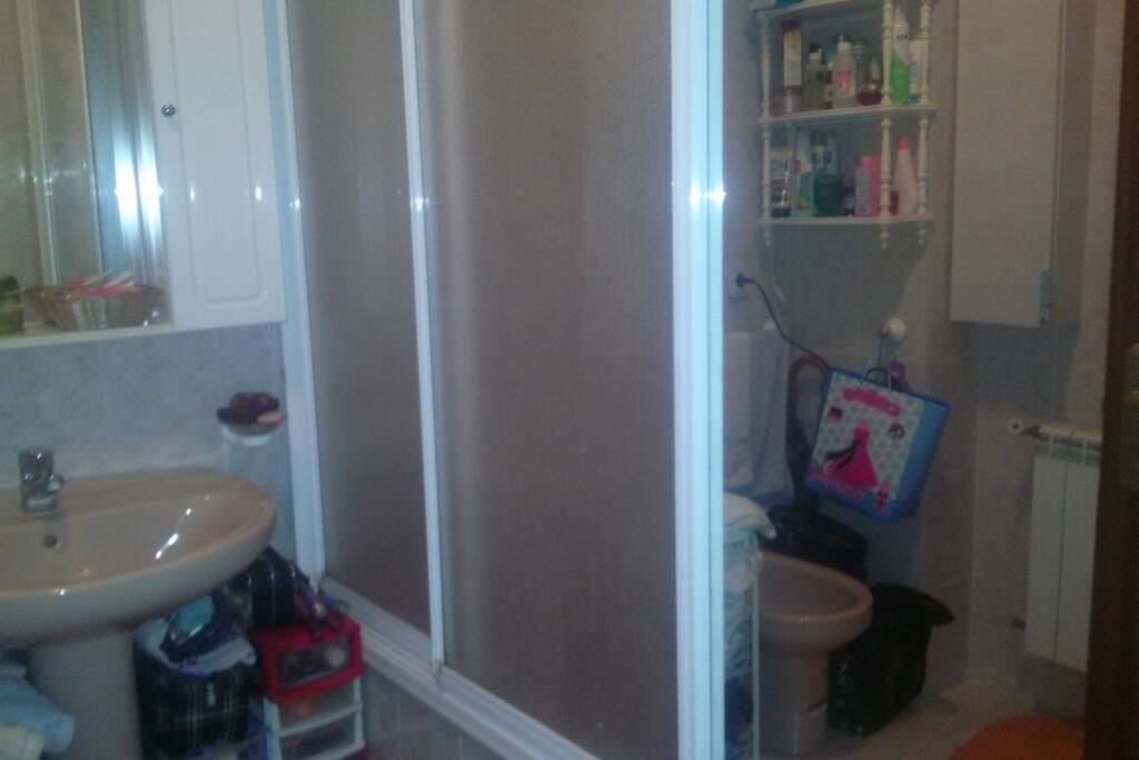 Baño de 4 piezas ,bañera grande