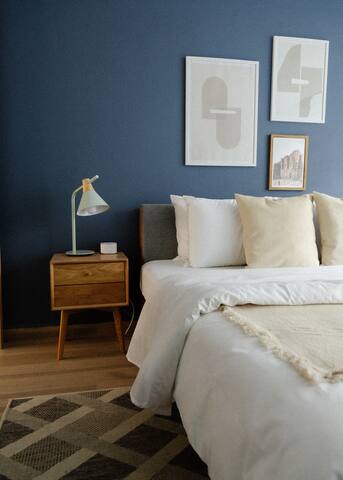 Exceptional Quality | Next to Ritz Carlton gallery image 3