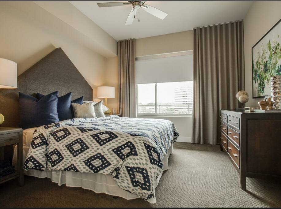 Modern Bedroom Decor