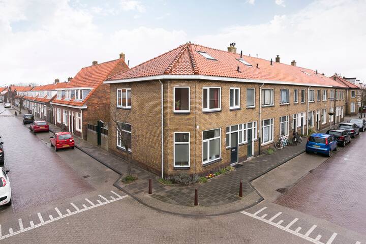 Beautiful Spacious Town House & Garden & Terrace