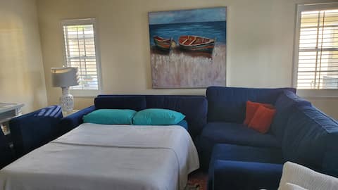 Successful Airbnb property: Davis Island Bungalow in Davis Islands