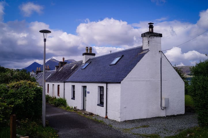Airbnb Raasay Holiday Rentals Places To Stay Scotland