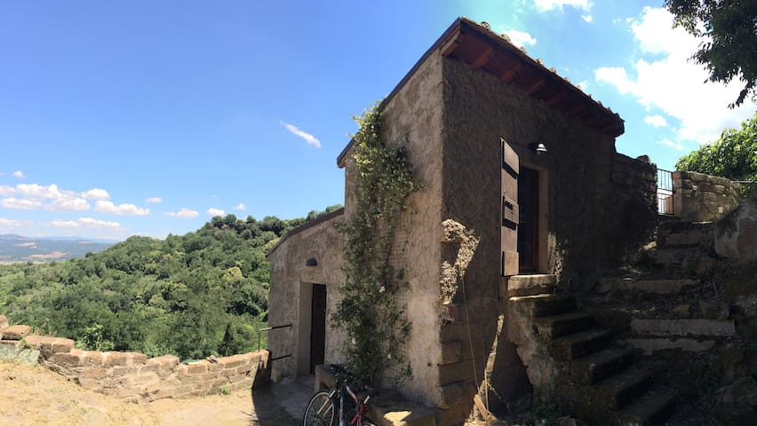 Country house with garden and panoramic terrace