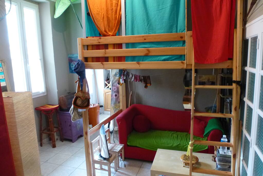 couchage d'appoint dans mezzanine