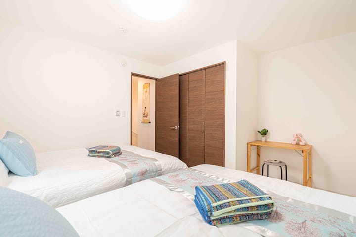 საძინებელი 3