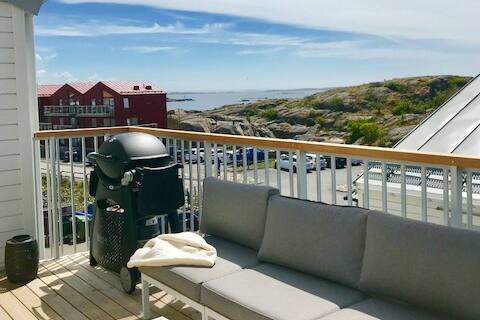 Dream location in Smögen, balcony, parking space  and wi-fi