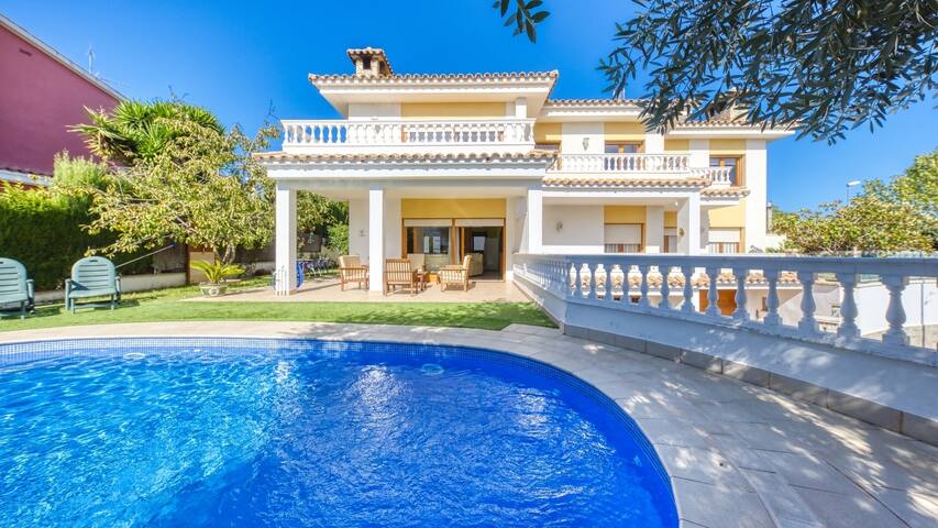 ♥ CostaCabana – Villa Baileys ♥ 800 mtr from beach gallery image 2