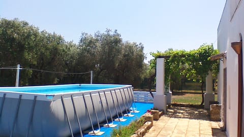 Top Airbnb: La Pila Masseria Salentina with a 6-person pool a Casarano