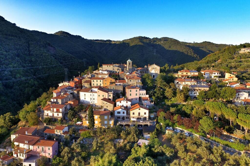 Vista aerea di Giucano