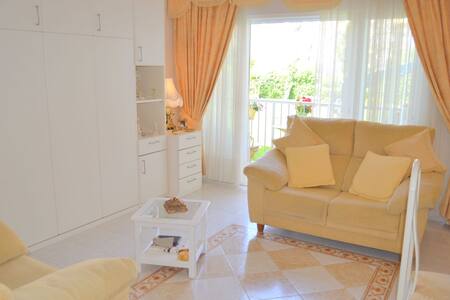 LOS HORIZONTES  Studio,Sleeps 2  VFT/MA/02710.